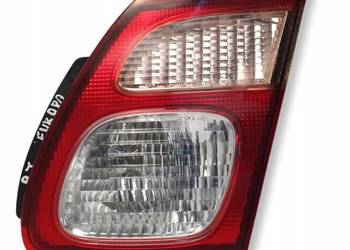 LAMPA PRAWA Nissan Almera N16 sedan TYLNA prawy tył pasażera w klapę