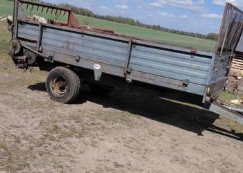 Rozrzutnik jednoosiowy czarna białostocka 3.5 T Rozrzutnik obornika