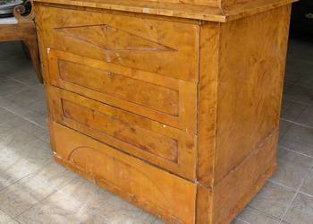 Komoda Biedermeier do konserwacji
