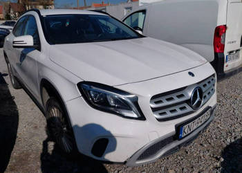 Mercedes GLA 180