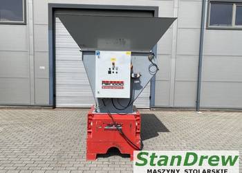 Rębak zasypowy REINBOLD RMZ 700S 2x 18.5kW