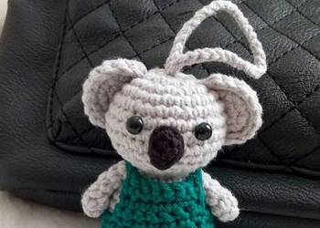 Miś koala wykonany na szydełku brelok zawieszka