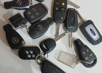 Zestaw kluczyków samochodowych