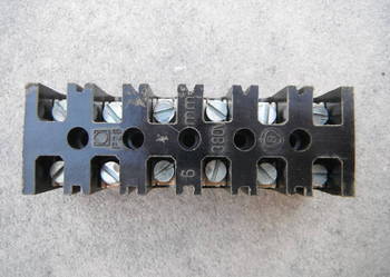 Listwa zaciskowa gwintowana 6 torowa 4 , 6 , 10 mm2 NOWE Listwa zaciskowa gwintowana 6 torowa 4 , 6 , 10 mm2 NOWE