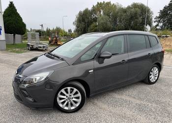 Opel Zafira 1.4 BENZYNA Klimatronik Nawigacja Tempomat HAK Koła Lato+Zima