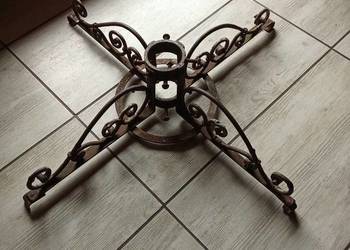 Duży żeliwny stary stojak pod choinke