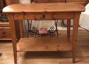 Stół IKEA-drewno-regał IKEA-drewno-HEMNES