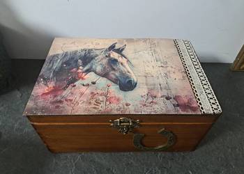 Szkatułka z koniem kufer drewniany handmade