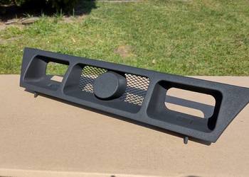 Grill Atrapa pod Halogeny FSO Polonez
