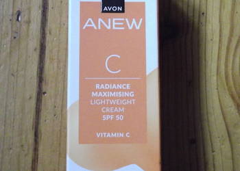 Krem do twarzy z SPF50 Avon