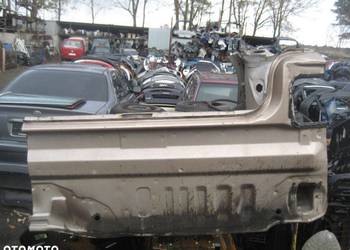 subaru legacy 91-94R sedan pas tylny