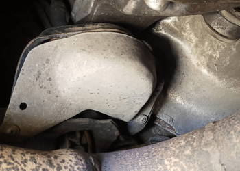 Audi 80 B4 2.0 ABK Osłona poduszki skrzyni biegów 8A0399300B