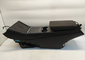 TESLA MODEL Y 2023r Podłokietnik tunel środkowy