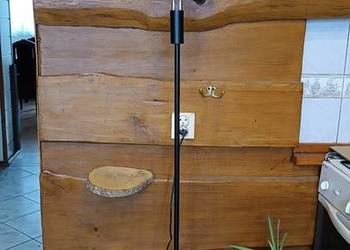 Podłogowa lampa