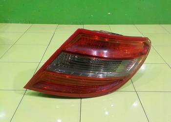 MERCEDES C W204 1.8 B 07r SEDAN 4D lampa prawa tyl 2048203064R