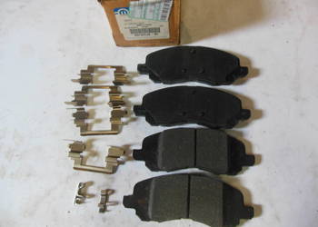 Klocki hamulcowe PRZÓD JEEP COMPASS 2,0 2,4 2,0CRD 2,2CRD 06- 68035576AB