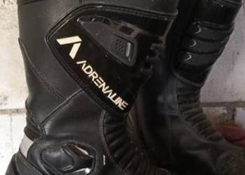 Sprzedam buty motocyklowe
