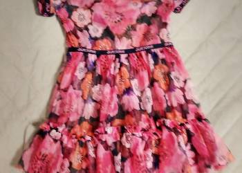 Spszedam sukieneczke w kwiatuszki AWESOME bez metki.