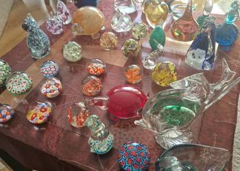 Szklane "durnostojki"