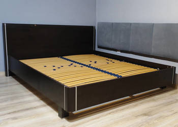 Łóżko małżeńskie 200x160 do sypialni wenge (b. ciemny brąz) stelaż