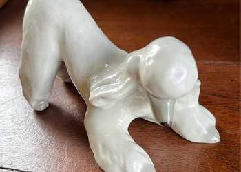 Figurka "Pudel" - Łomonosow.  Leningradzka Fabryka Porcelany im. Łomonosowa