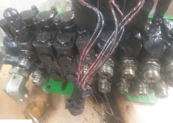 John Deere 3400 - Rozdzielacz