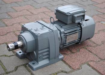 Motoreduktor 0.75kw. 17obr./min. z hamulcem. SEW