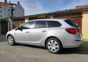 Opel Astra J 1.4T 140KM + LPG Kombi