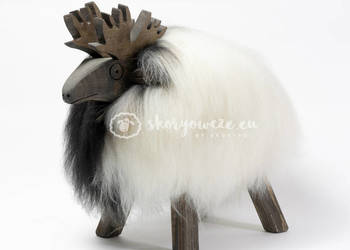 Krzesło, renifer dekoracyjny czarno biały