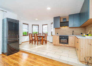 Dwa domy w cenie jednego - do zamieszkania - nad jeziorem - Brudnów