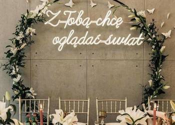 Napis ledowy, neon „Z Tobą chcę oglądać świat” + kurier