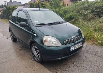 Toyota Yaris 1.3 benzyna bogate wyposażenie