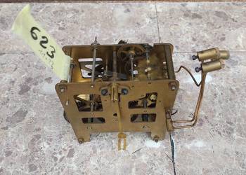 623 Mechanizm małego zegara ściennego Mauthe sprawny