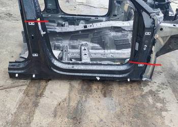 ĆWIARTKA PRÓG PRAWA STRONA AUDI A6 C8 SEDAN AVANT