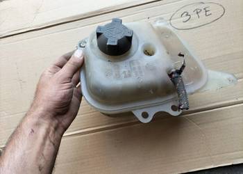 AUDI 80B3 1.6B ZBIORNICZEK PŁYNU WODY WYRUWNAWCZY