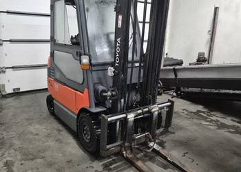 Wózek widłowy Toyota 7FBMF25
