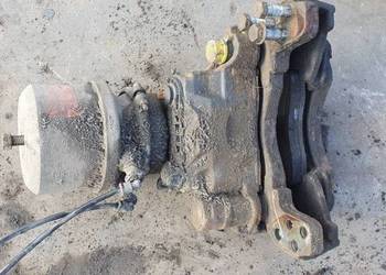 ZACISK HAMULCOWY TYŁ LEWY 504185601 EUROCARGO