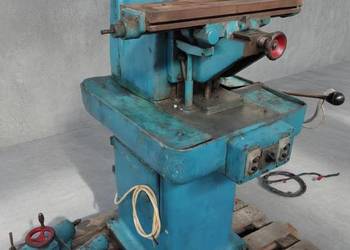 frezarka konwencjonalna pozioma pionowa FDA 16 okazja dodatkowe głowice