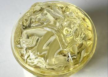 Stare cytrynowe puzderko Bohemia , Czechosłowacja  STAN IDEALNY Stare cytrynowe puzderko Bohemia , Czechosłowacja  STAN IDEALNY