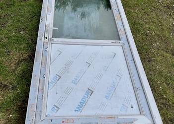 Sprzedam drzwi plastikowe