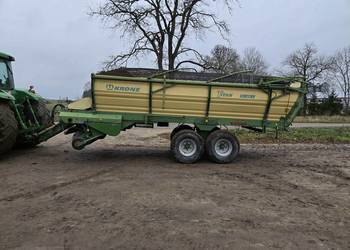 Przyczepa samozbierająca Krone