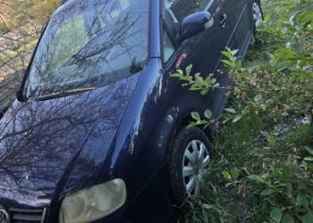 Vw touran po stłuczce 1.9 tdi