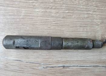 Narzędzie specjane serwisowe wybijak stopniowany