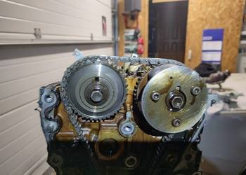 Głowica rozrząd nissan note E12 Micra K13