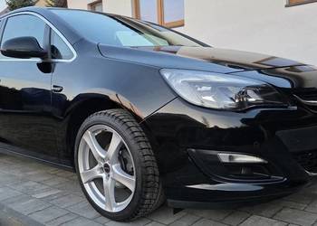 Opel Astra j 1.4 turbo LPG sedan 2017 r