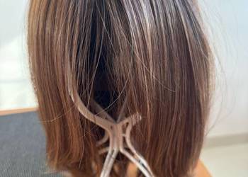 Peruka syntetyczna ROKOKO – model Aquamarine, jak nowa + kosmetyki