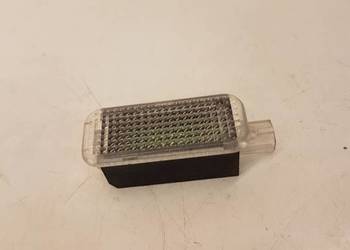 LAMPKA OŚWIETLENIE KABINY AUDI LED 4E0947415