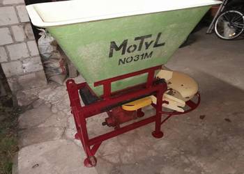 Rozsiewacz nawozu motyl