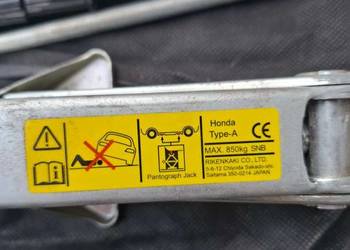 Honda Civic Ufo zestaw lewarek klucz ucho