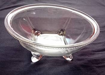 Miska na nóżkach  Brockwitz, model Tauperle ( Perełki ). Nr 87730 z 1941r.